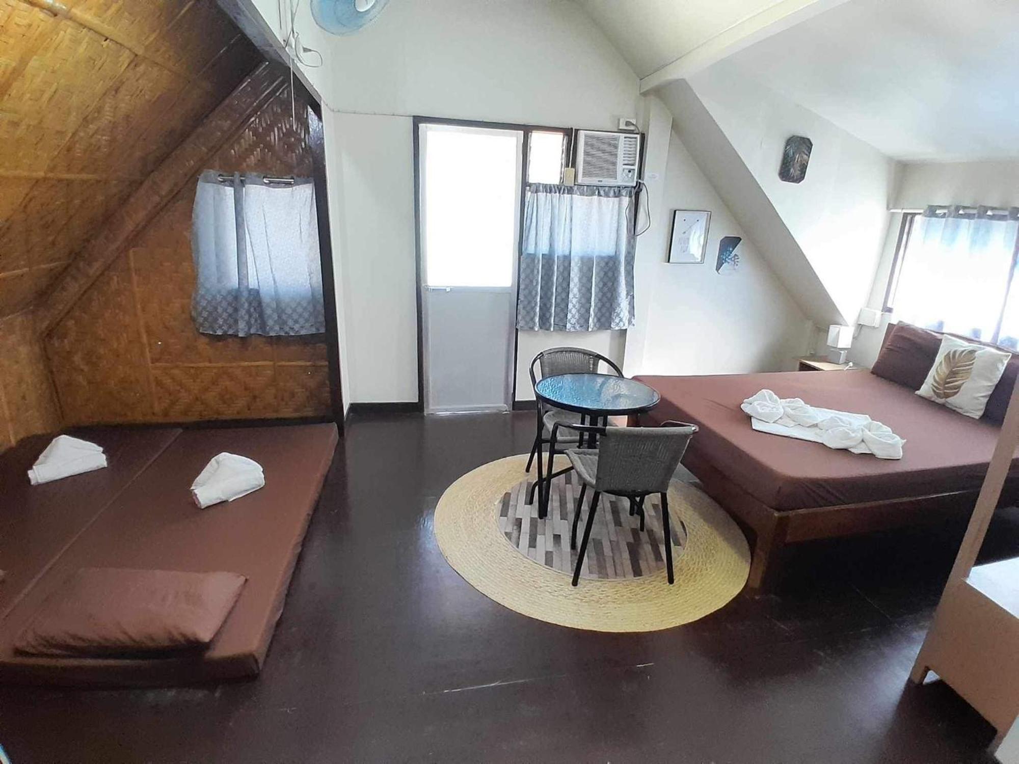 On Board Panglao Beach Hostel & Resort Dao  Exterior foto