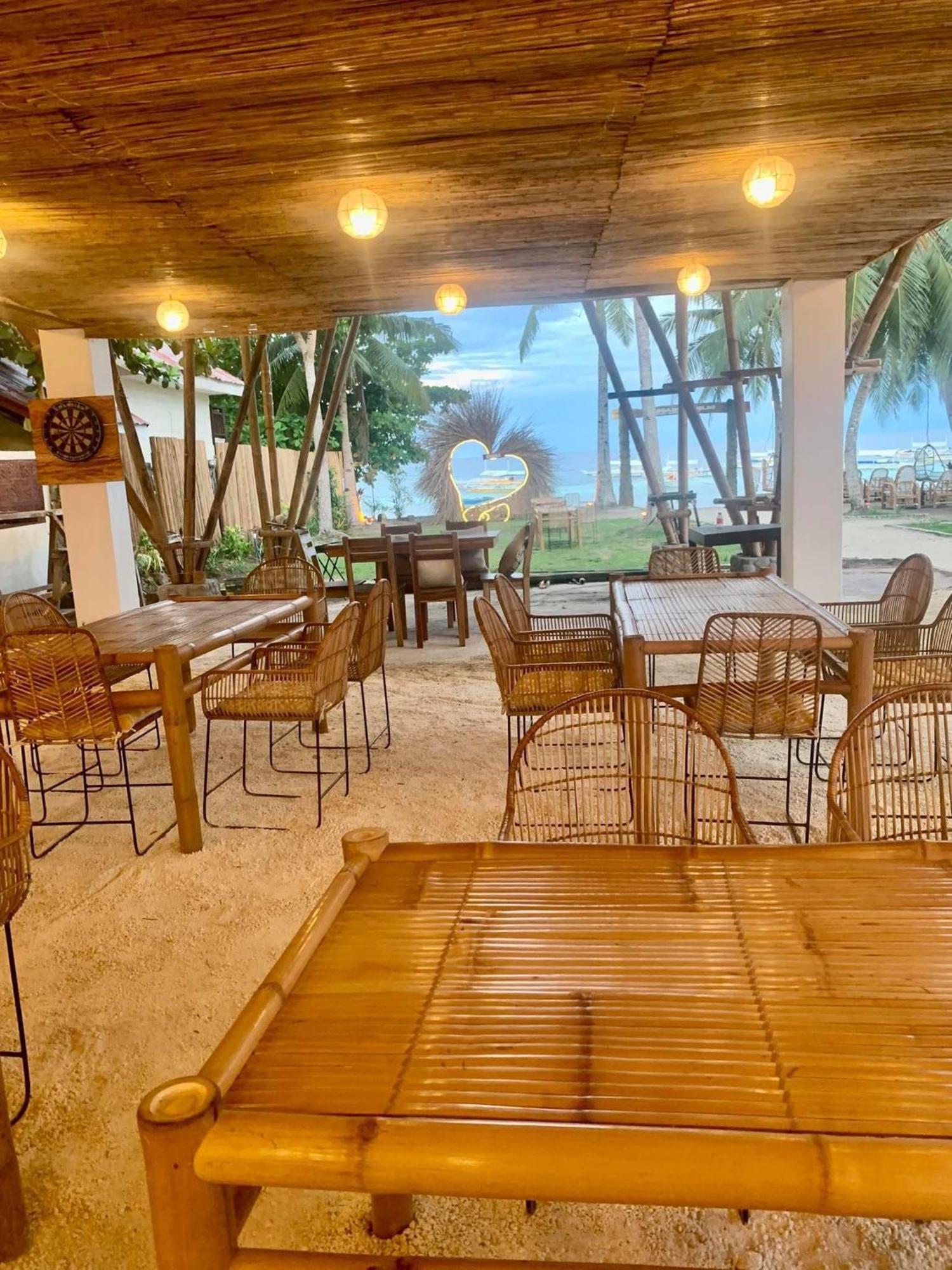 On Board Panglao Beach Hostel & Resort Dao  Exterior foto